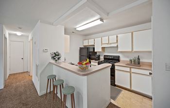 Fully equipped kitchen